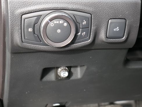 Certified 2019 Ford Ranger Lariat w/ Equipment Group 501A Mid image 5