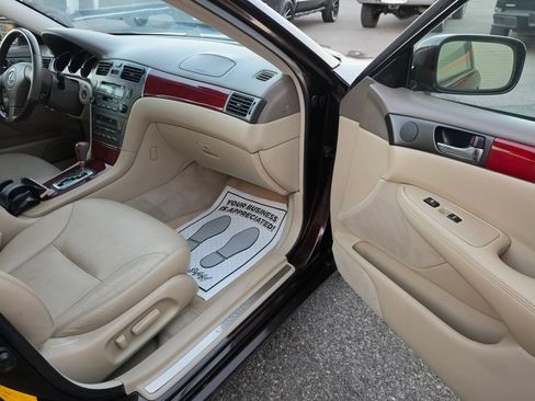 Used 2003 Lexus ES 330 FWD image 16