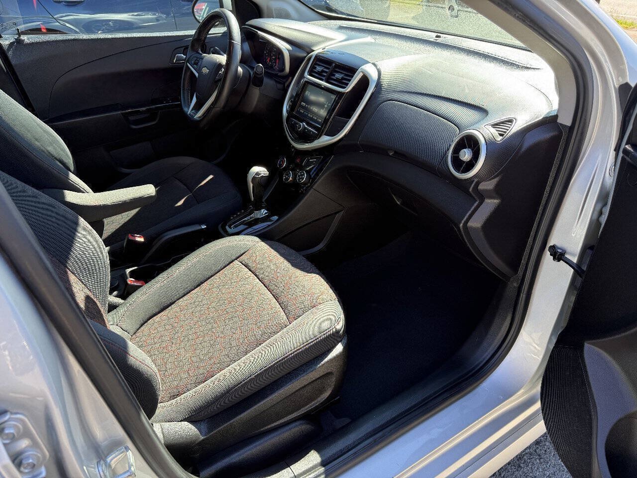 Used 2017 Chevrolet Sonic LT w/ Convenience Package FWD image 13