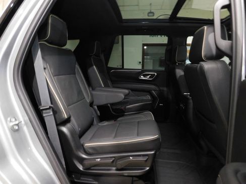 Used 2024 Chevrolet Tahoe Premier w/ Premium Package image 96