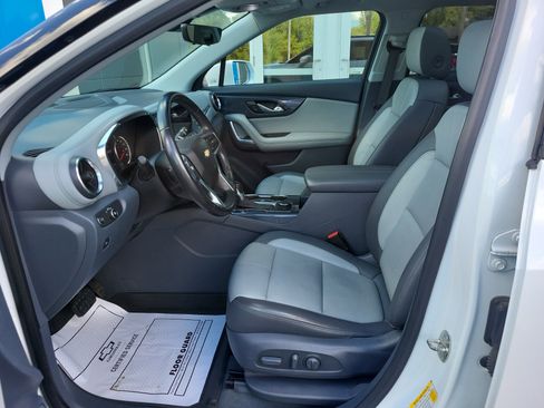 Certified 2019 Chevrolet Blazer LT w/ Sun and Wheels Package image 5