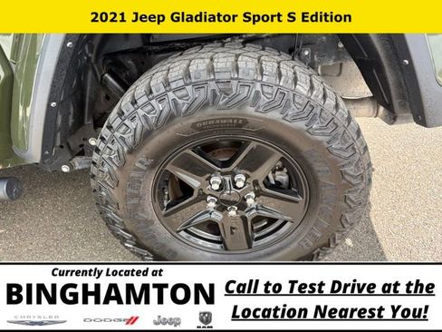 Used 2021 Jeep Gladiator Sport AWD/4WD image 15