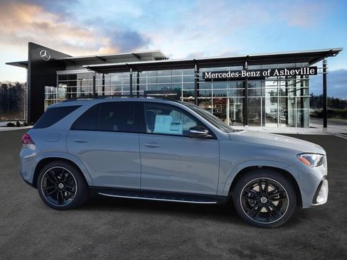 Used 2026 Mercedes-Benz GLE 450 4MATIC image 1