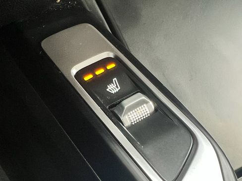 Used 2021 Kia Sorento S image 29