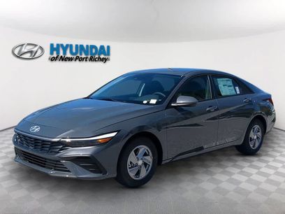 New 2026 Hyundai Elantra SE