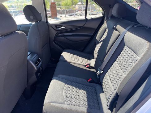 Used 2023 Chevrolet Equinox LT image 18