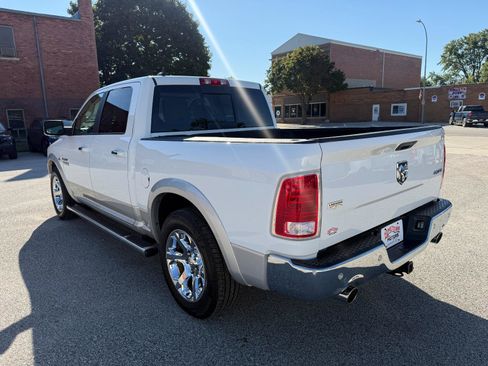 Used 2015 RAM 1500 Laramie w/ Convenience Group AWD/4WD image 8