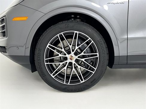 New 2026 Porsche Cayenne E-Hybrid image 32