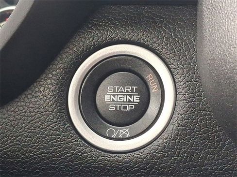 Used 2024 RAM 2500 Tradesman w/ Chrome Appearance Group image 25