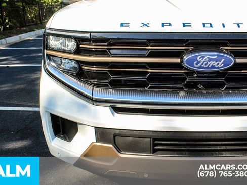 Used 2025 Ford Expedition Max King Ranch AWD/4WD image 12
