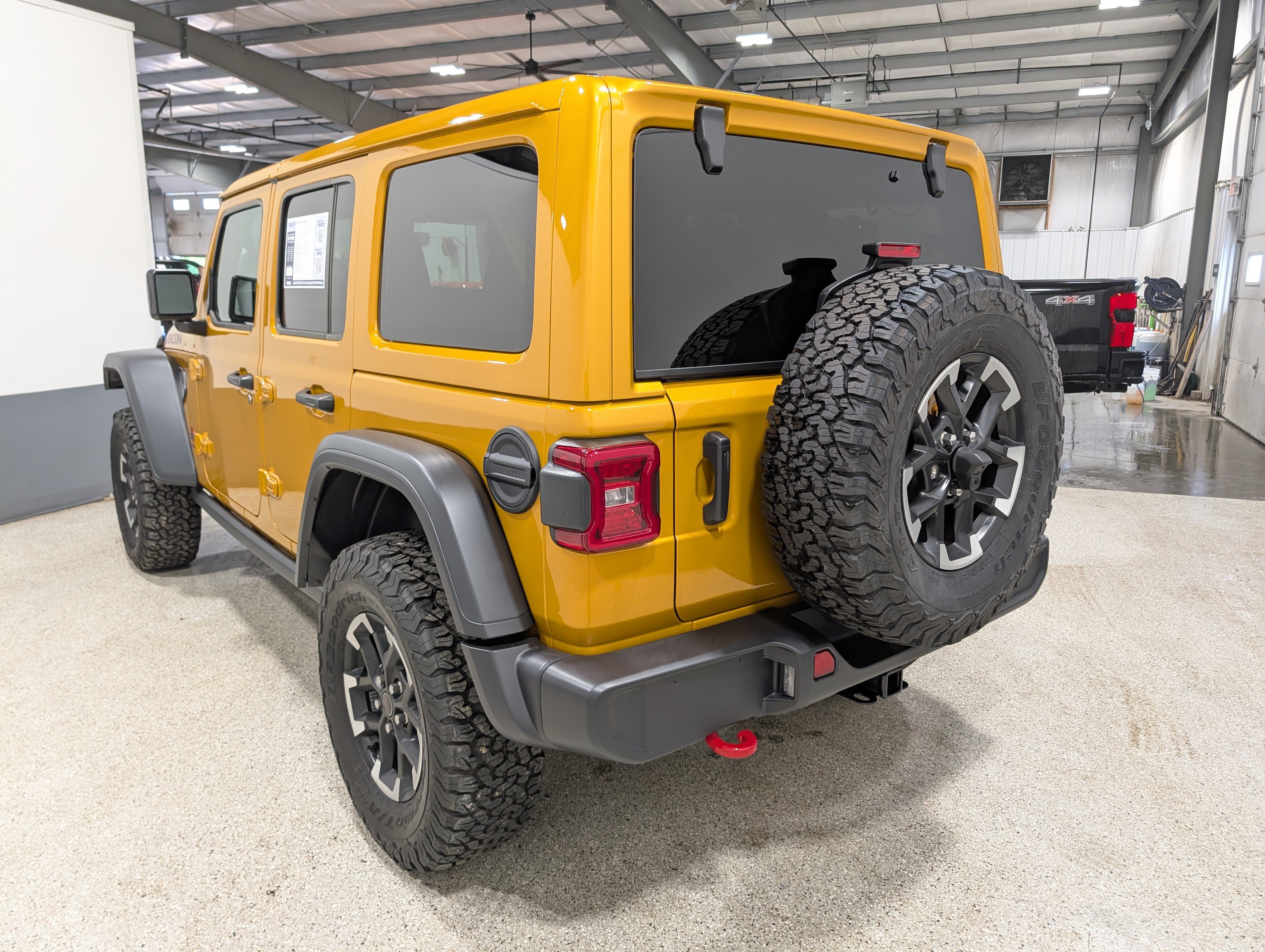 Used 2026 Jeep Wrangler Unlimited Rubicon AWD/4WD image 5