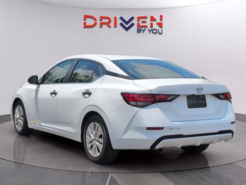 Used 2024 Nissan Sentra S FWD image 3