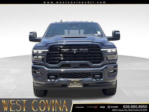 New 2026 RAM 2500 Laramie AWD/4WD image 3