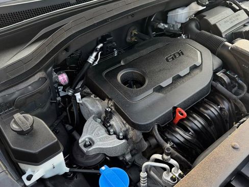 Used 2020 Hyundai Santa Fe SE image 36