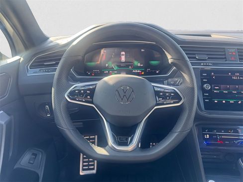 Certified 2024 Volkswagen Tiguan SE R-Line image 12