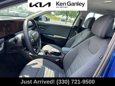 Certified 2025 Kia K4 GT-Line Turbo FWD image 11