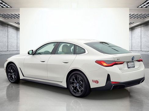 Used 2024 BMW i4 eDrive35 w/ Premium Package RWD image 9