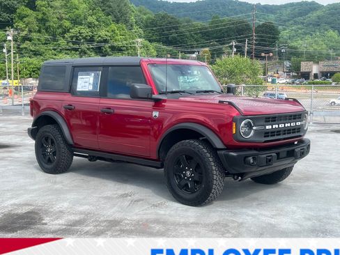 New 2025 Ford Bronco Big Bend w/ Black Diamond Package AWD/4WD image 1