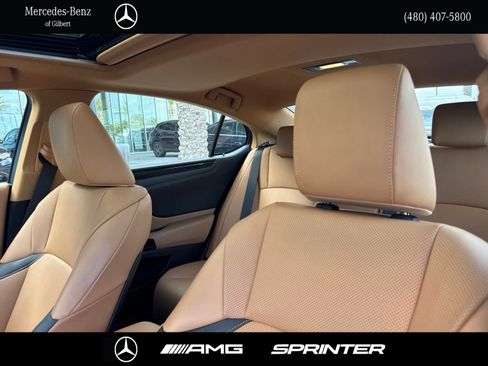 Used 2024 Lexus ES 350 FWD image 12