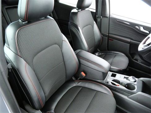 Used 2023 Ford Escape ST-Line w/ Tech Pack #1 image 11