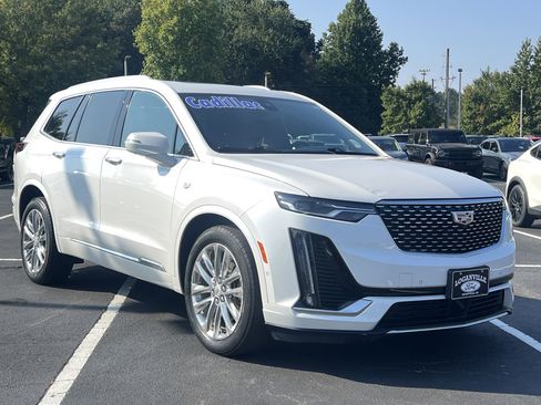 Used 2022 Cadillac XT6 Premium Luxury w/ Technology Package image 33