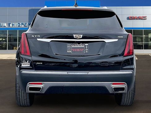 Used 2022 Cadillac XT5 Premium Luxury w/ Technology Package AWD/4WD image 5
