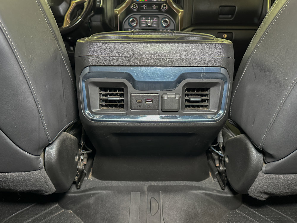 Used 2022 Chevrolet Silverado 1500 High Country w/ Technology Package AWD/4WD image 31
