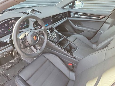 New 2026 Porsche Panamera 4 E-Hybrid AWD/4WD image 4