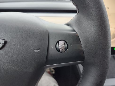 Used 2023 Tesla Model 3 Standard Range RWD image 32