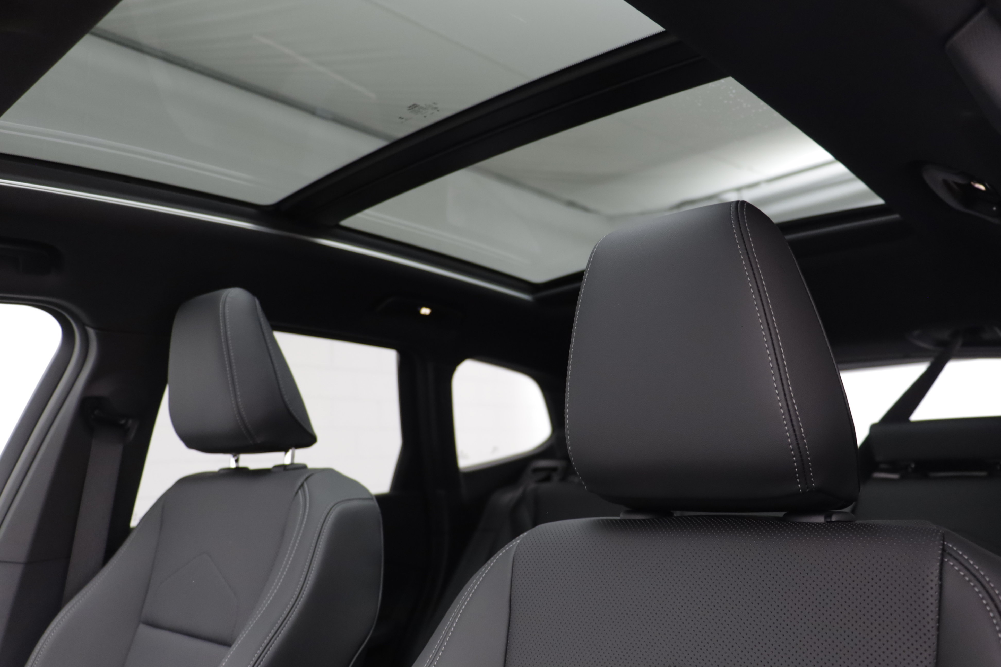 New 2027 BMW X1 xDrive28i AWD/4WD image 13