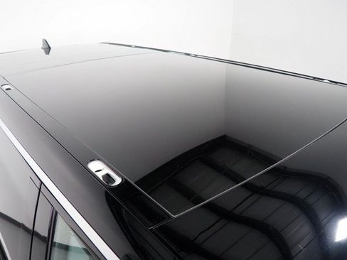 Used 2024 Rivian R1S AWD Adventure image 5