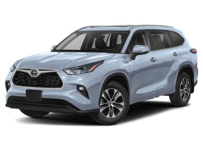 Used 2024 Toyota Highlander XLE
