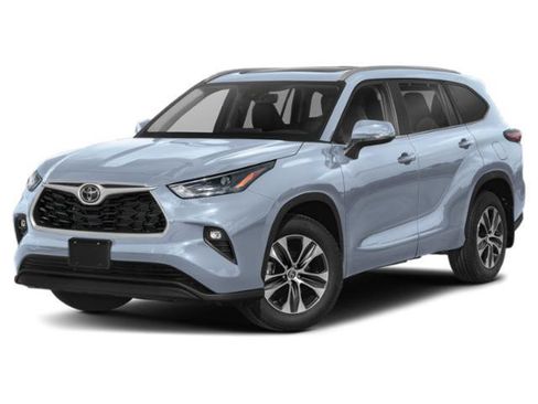 Used 2024 Toyota Highlander XLE AWD/4WD image 1