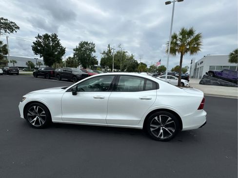 Used 2024 Volvo S60 B5 Core FWD image 14