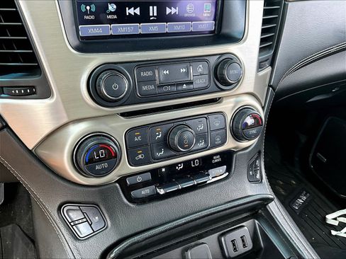 Used 2018 GMC Yukon XL Denali w/ Denali Ultimate Package AWD/4WD image 15