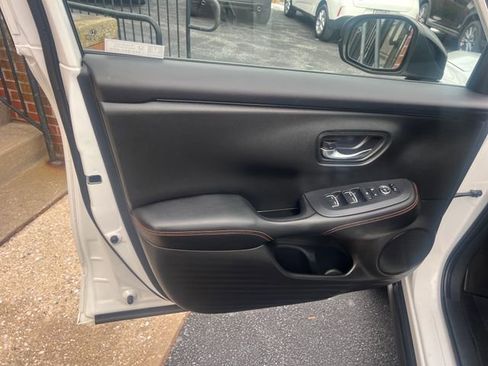 Used 2023 Honda HR-V Sport image 15