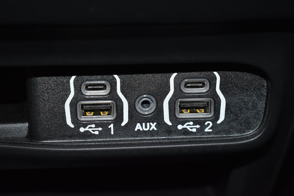 Used 2025 Chrysler Pacifica Select FWD image 22