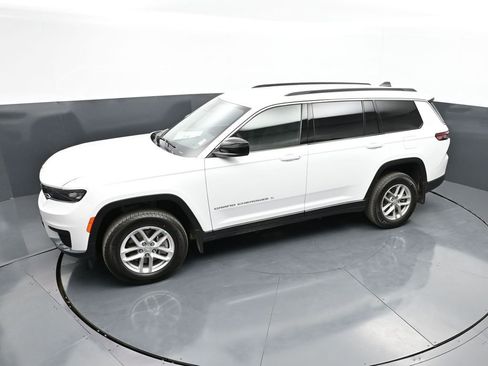 New 2026 Jeep Grand Cherokee L Laredo w/ MOPAR Finishing Package AWD/4WD image 36