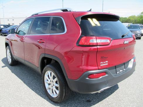 Used 2014 Jeep Cherokee Limited w/ Luxury Group image 5