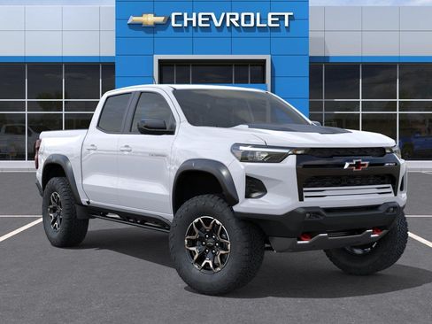 New 2026 Chevrolet Colorado ZR2 w/ Technology Package AWD/4WD image 7