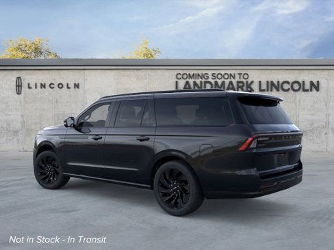New 2026 Lincoln Navigator L Reserve w/ Jet Appearance Package image 4