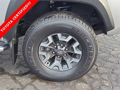 Certified 2021 Toyota Tacoma TRD Off-Road w/ Technology Package image 8