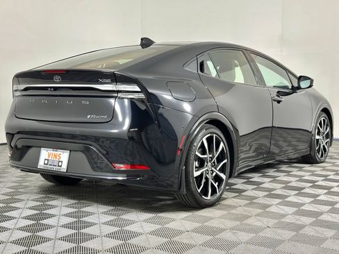 Used 2024 Toyota Prius Prime Premium w/ Advanced Technology Package FWD image 23