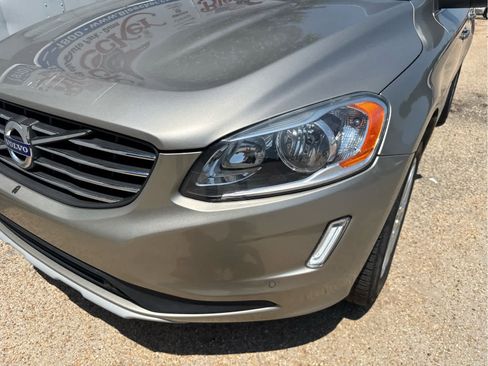 Used 2016 Volvo XC60 T5 Premier w/ Proximity Package FWD image 9