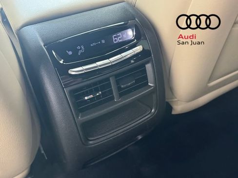 Used 2019 Cadillac XT5 Premium Luxury FWD image 28