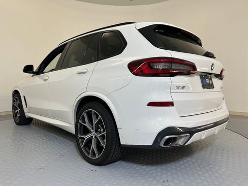 Certified 2023 BMW X5 xDrive40i w/ M Sport Package image 3