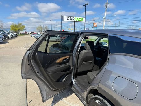 Used 2018 GMC Terrain SLE image 19