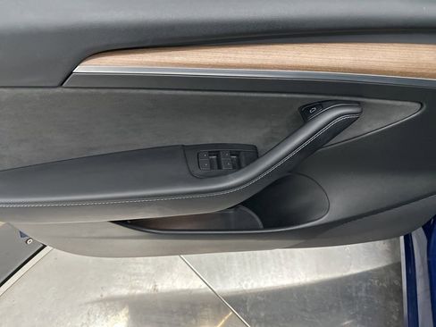 Used 2022 Tesla Model 3 Long Range image 11