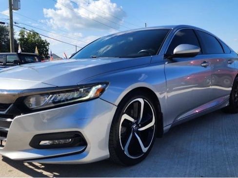 Used 2018 Honda Accord Sport image 1