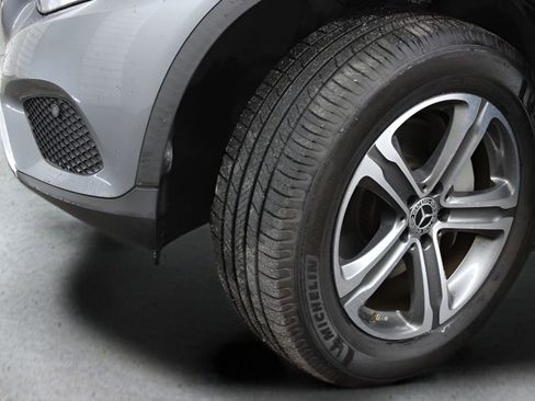 Used 2019 Mercedes-Benz GLC 300 image 42